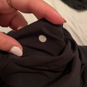 LULULEMON mid rise dance studio joggers in size 10!